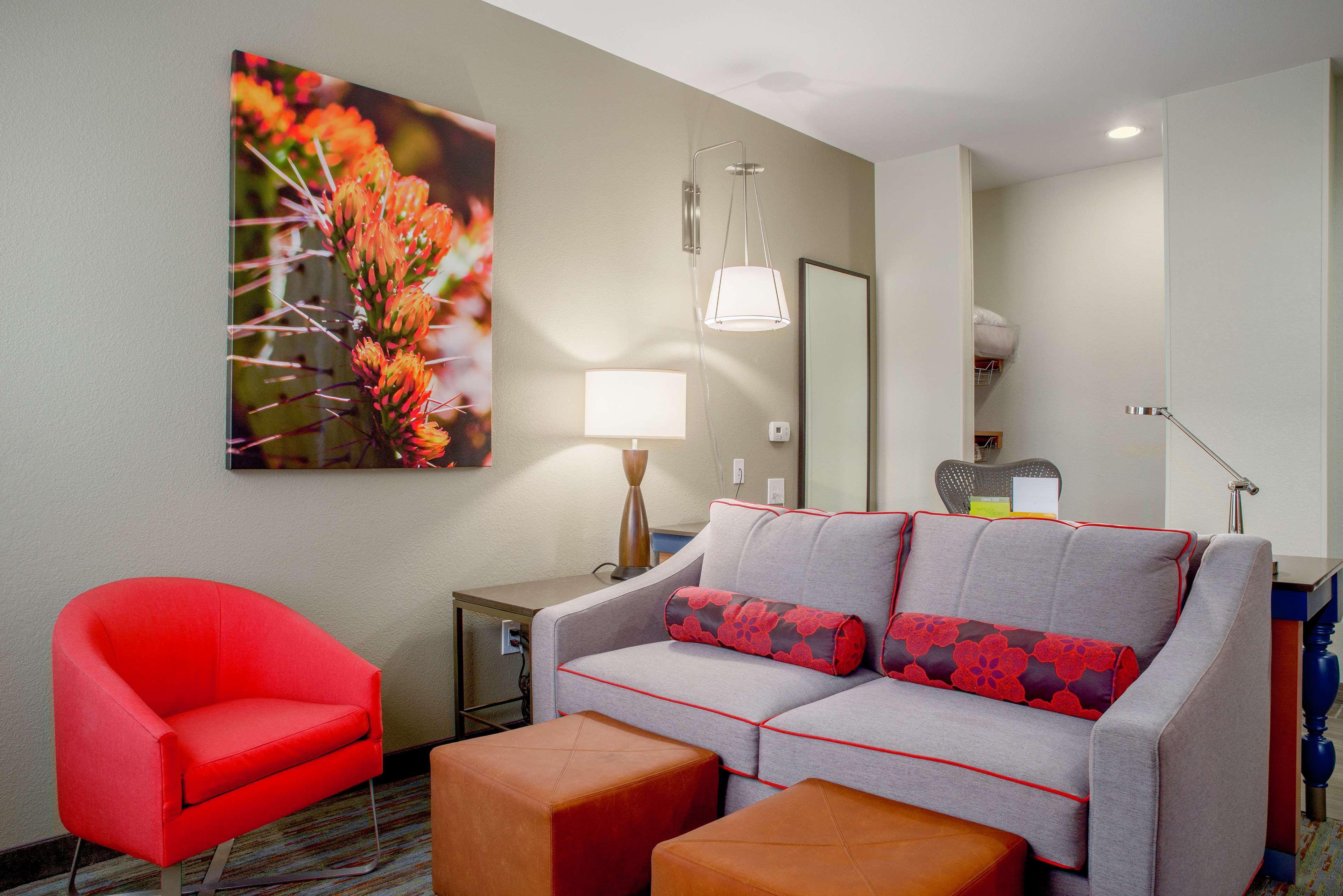 Hilton Garden Inn Phoenix Airport Экстерьер фото