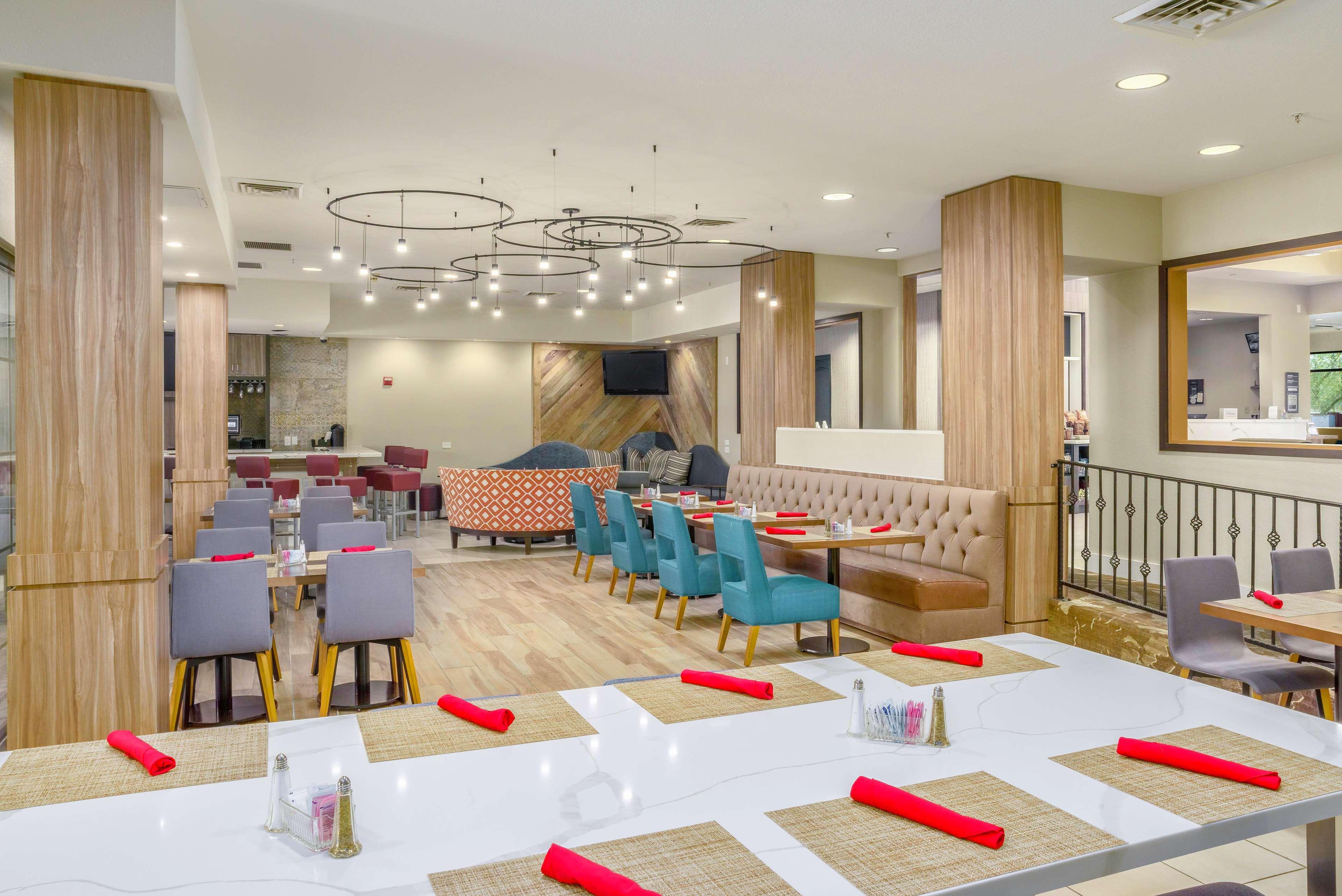 Hilton Garden Inn Phoenix Airport Экстерьер фото