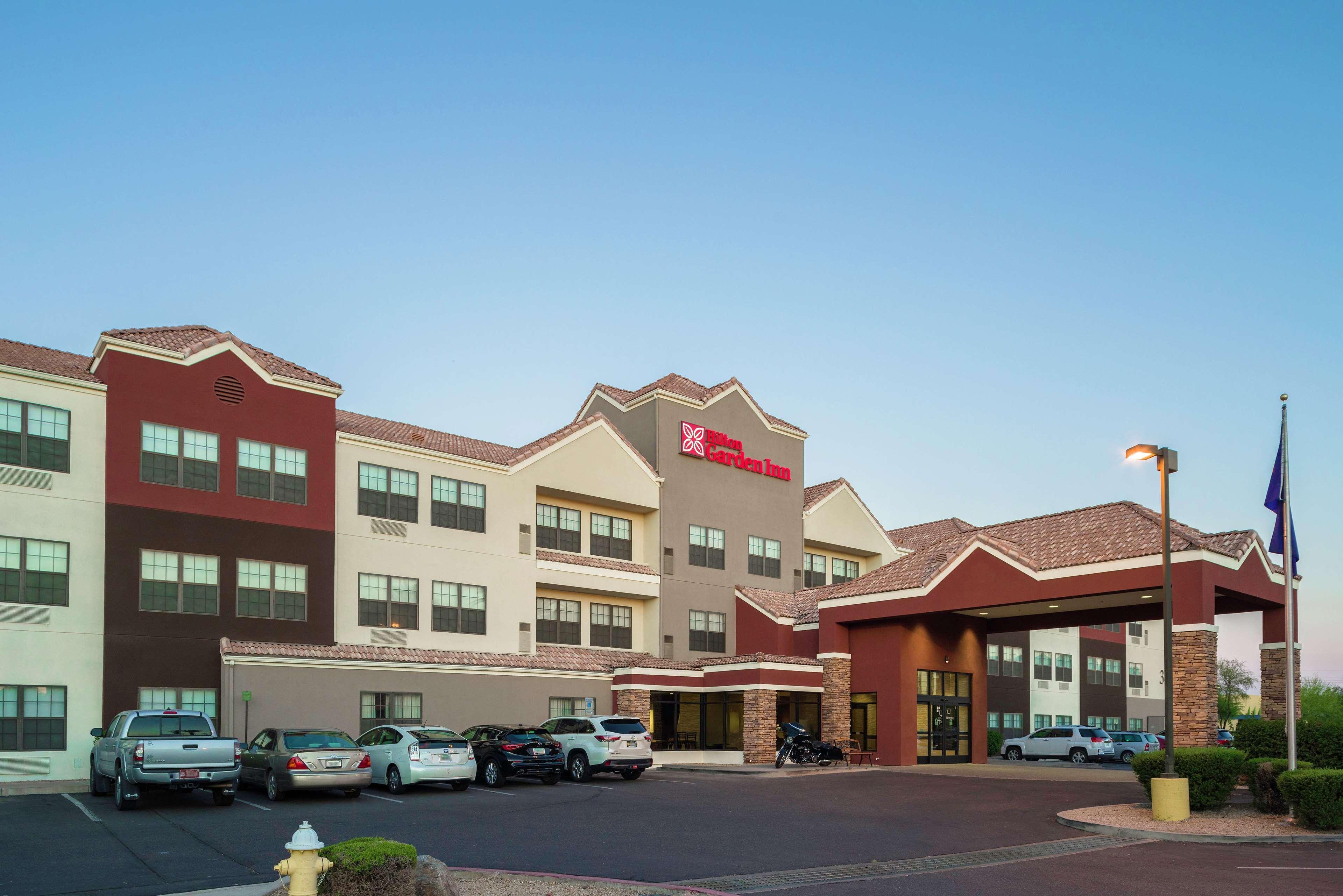 Hilton Garden Inn Phoenix Airport Экстерьер фото