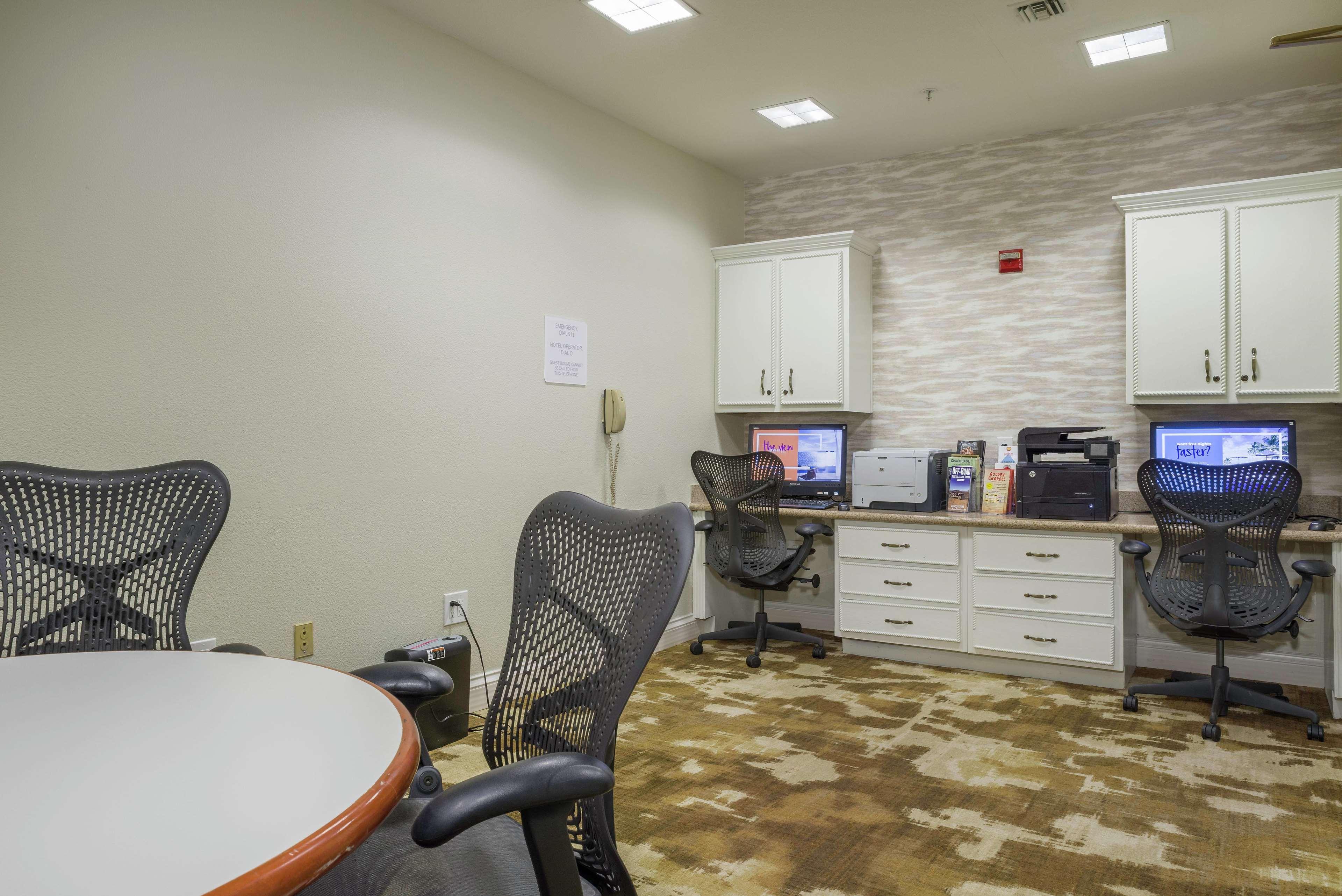 Hilton Garden Inn Phoenix Airport Экстерьер фото