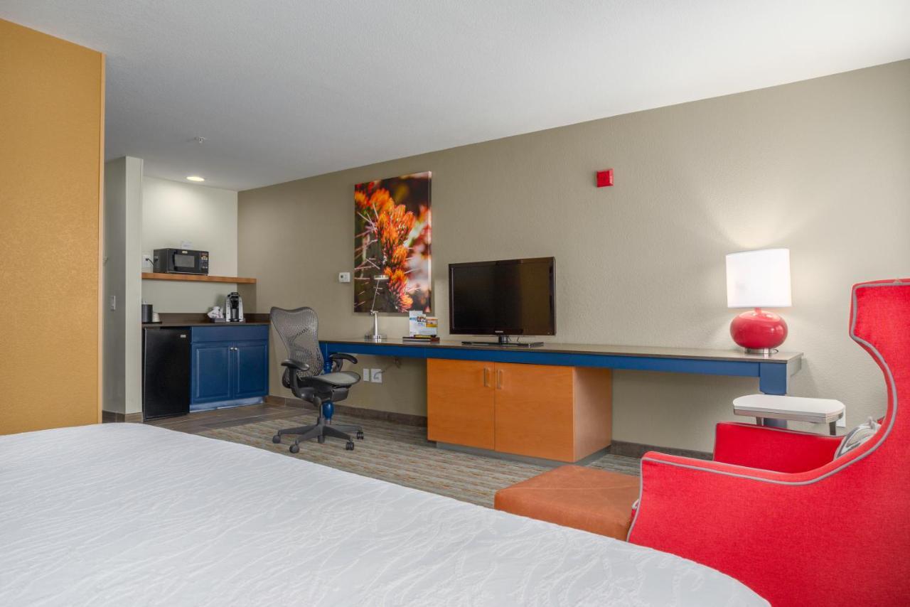 Hilton Garden Inn Phoenix Airport Экстерьер фото