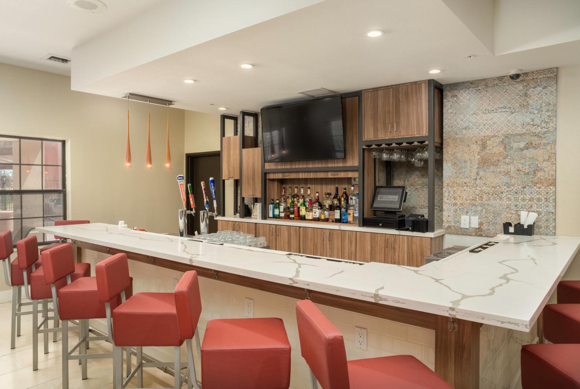 Hilton Garden Inn Phoenix Airport Экстерьер фото