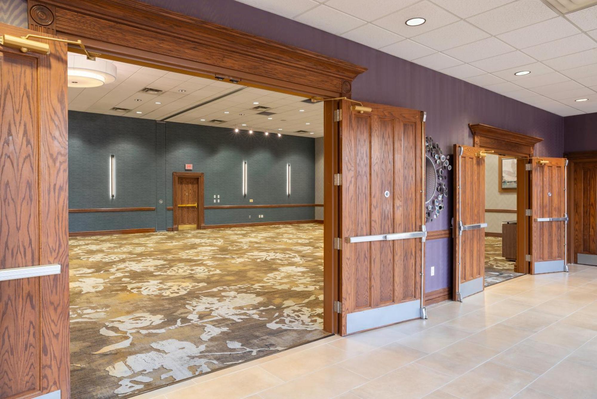 Hilton Garden Inn Phoenix Airport Экстерьер фото