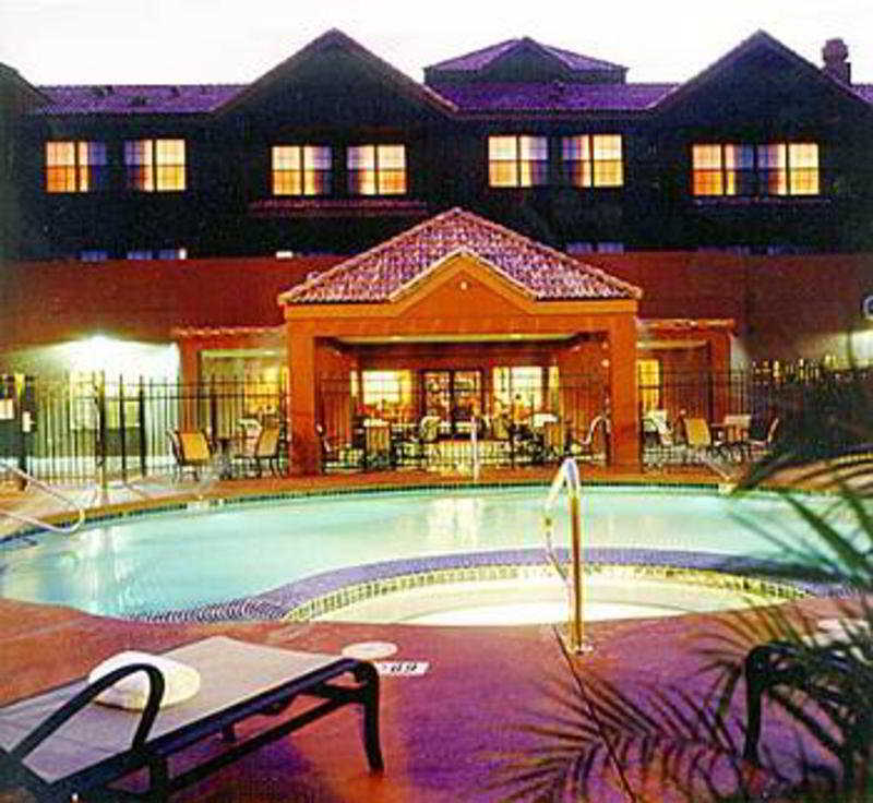 Hilton Garden Inn Phoenix Airport Экстерьер фото