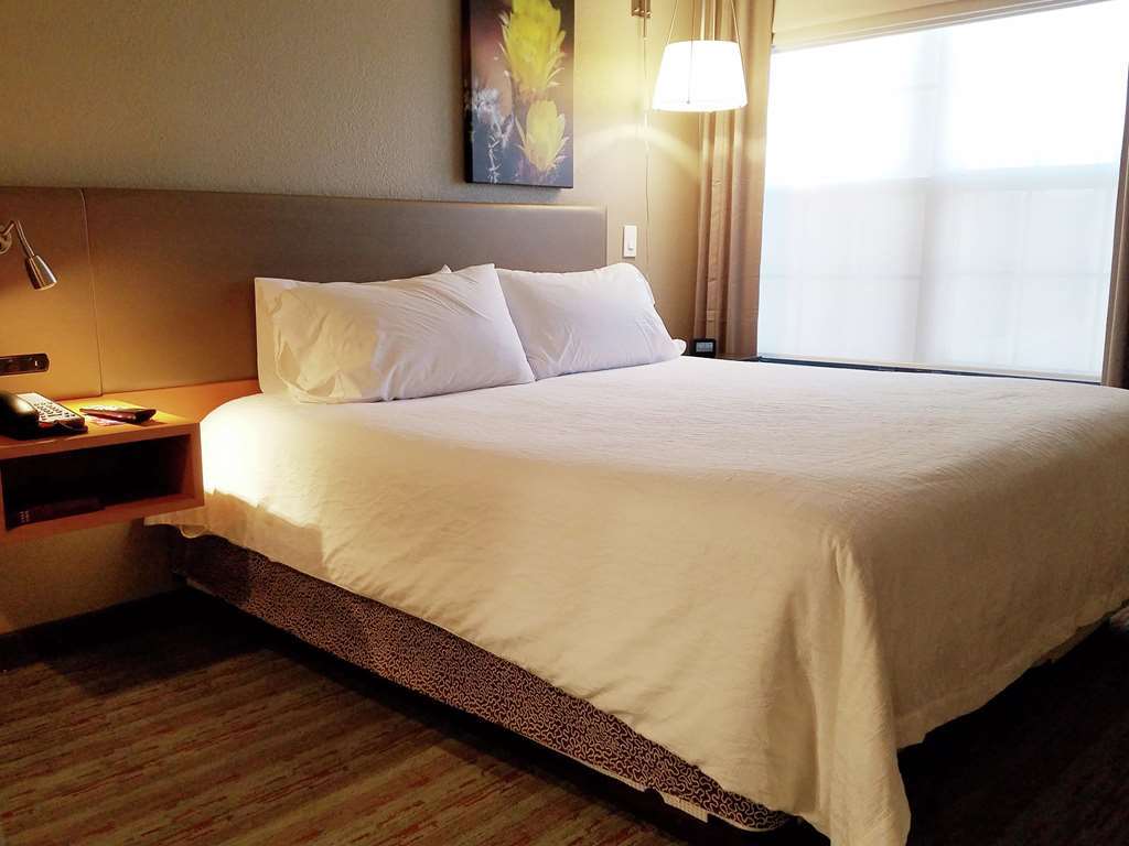 Hilton Garden Inn Phoenix Airport Номер фото